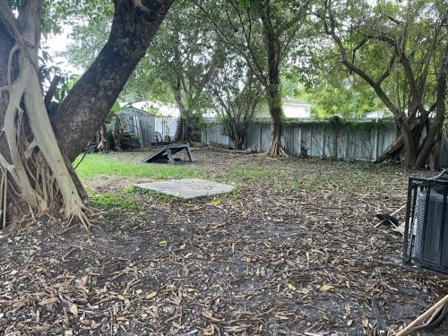 Seybold House | Portily