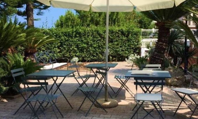 Grottammare Apartment | Portion of villa with garden in Grottammare