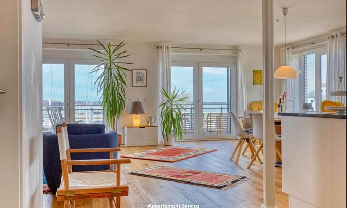 Laboe Apartment | Portland 6