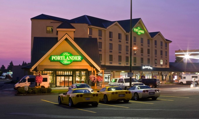 East Columbia Hotel | Portlander Inn and Marketplace