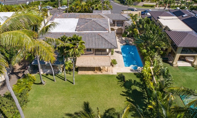 Portlock House | Portlock Beach House