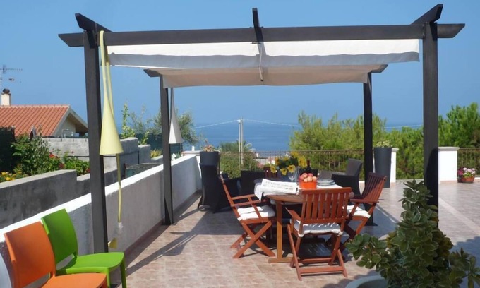 Tresnuraghes House | Porto Alabe: house with extensive views of the sea and its sunsets