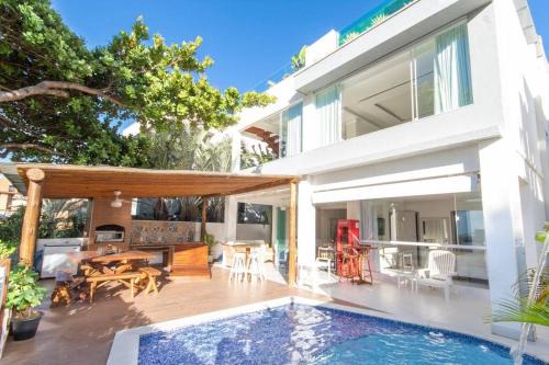 Pirangi do Norte House | Porto Brasil resort, beira mar, casa com 4 suítes, piscinas