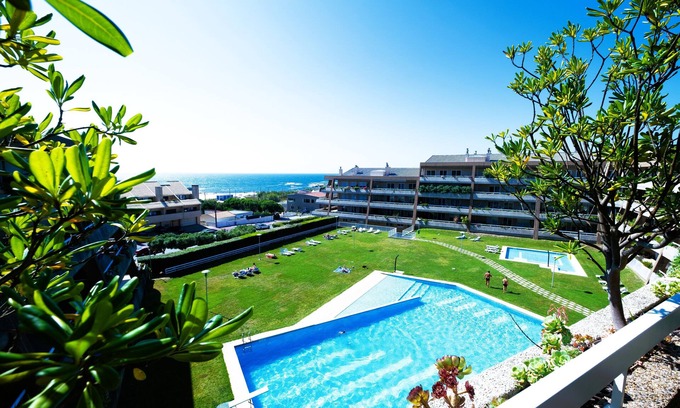 Madalena Condo | Porto Sea's Home Experience - Beach & City Getaway with Pools, 1 Min to Beach