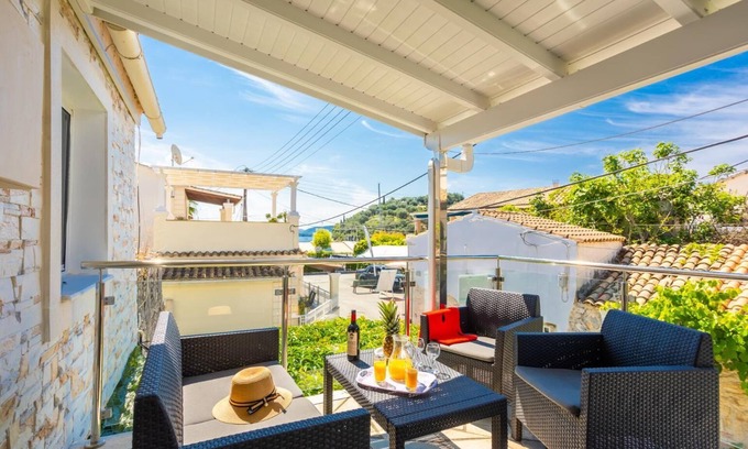 Agios Stefanos Apartment | Porto - Two Bedroom Apartment, Sleeps 5