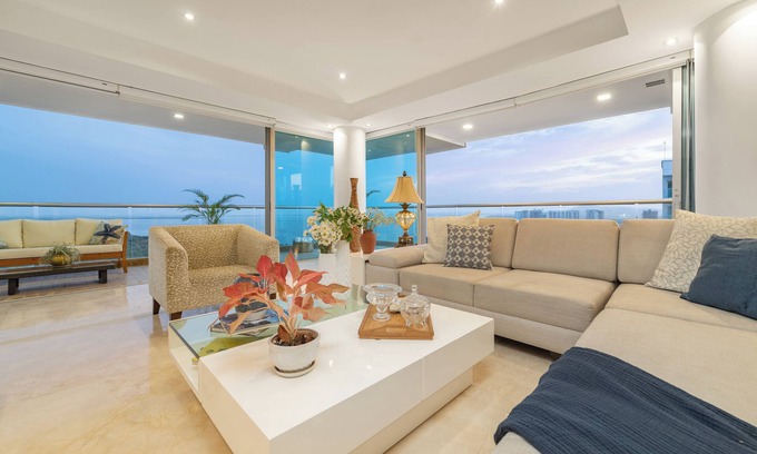 Crespo Apartment | Portovento 1401