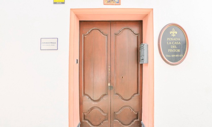 Carmona Villa | Posada De La Casa Del Pintor Hab. Almeria