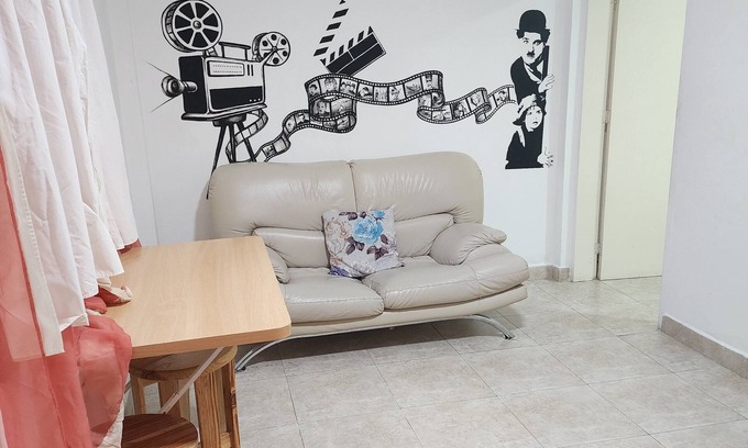 Valencia Apartment | @posada nahomi