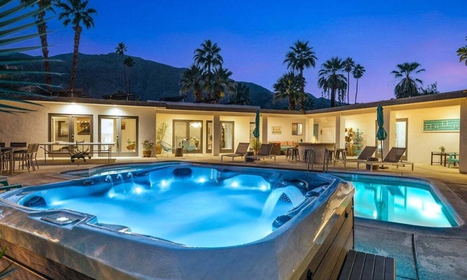 Warm Sands House | Poseidon's Adventure - Stunning Pool, Spa & Mountain Views