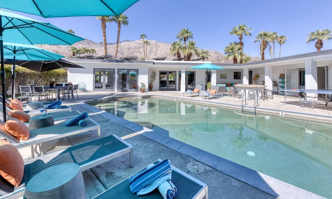 Warm Sands House | Poseidons Adventure: 5BR+4BA Pool Home in Warm Sands