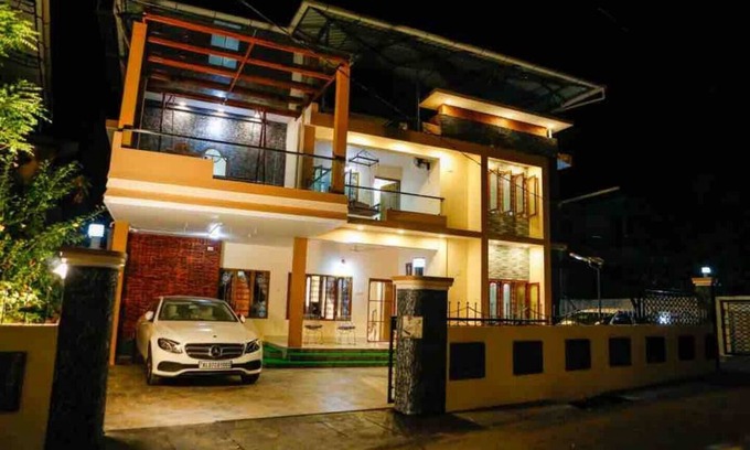 Thrissur House | Posh 7 BHK at BELLJEM Homes in Thrissur city