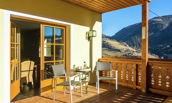 Rennweg am Katschberg Ski Chalet | Posh Villa in Rennweg am Katschberg with Wellness and Bar