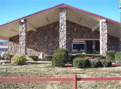 Early Hotel | Post Oak Inn