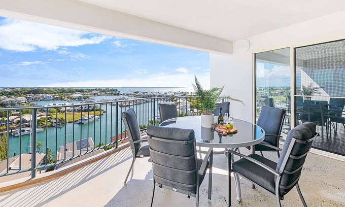 Cullen Bay Apartment | Postcard Vista Scenic Balcony Haven with Pool
