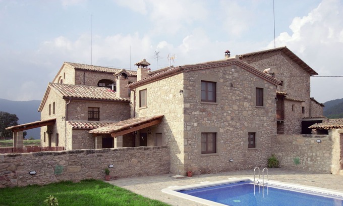 Naves House | Postils Cal Cabaner