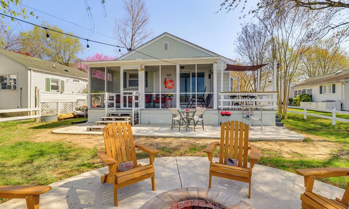 Dahlgren House | Potomac River Getaway: Walk to Marina!