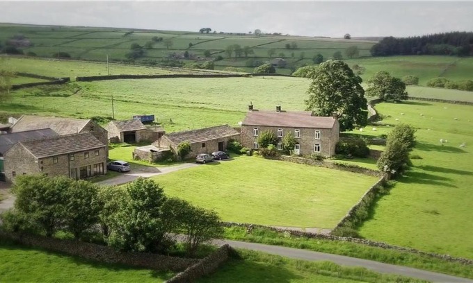 Lofthouse House | Pott Hall