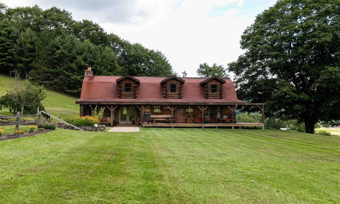 Shinglehouse House | Potter County Gasthaus - Full Lodge for Rent