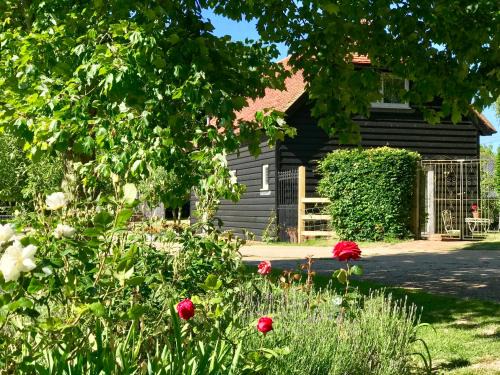 Tenterden House | Potts Farm
