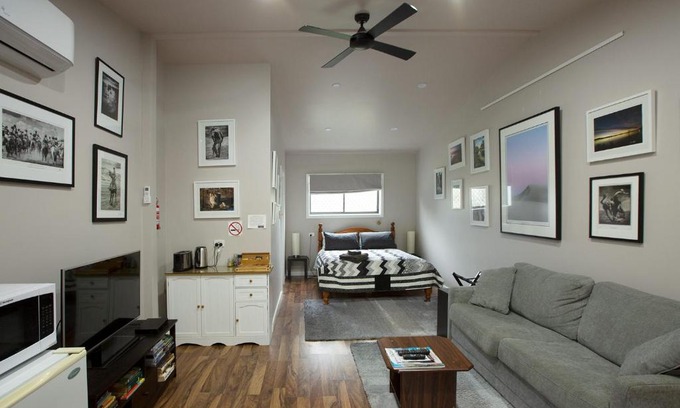 Tumbarumba Apartment | Pound Creek Gallery