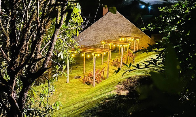 Alto do Capivari Hotel | Pousada Blue Village