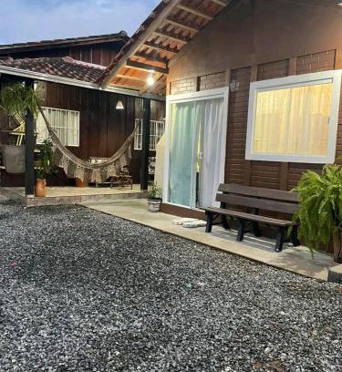 Ubatuba House | Pousada do vô Bi 02