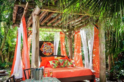 Paranagua Hotel | Pousada e Restaurante Fim da Trilha