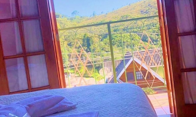 Jardim Andira Hotel | Pousada Monte Suíço