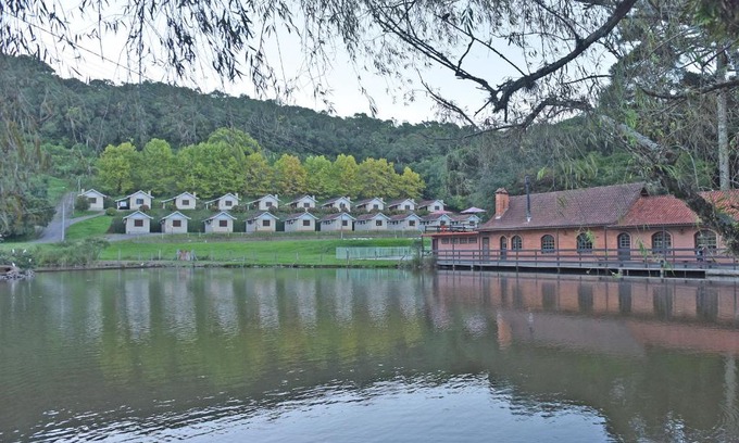 Flores da Cunha Hotel | Pousada Parque das Pitangueiras