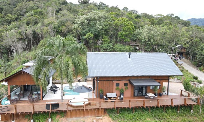 Alto Gasparinho House | Pousada Recanto das Bromélias