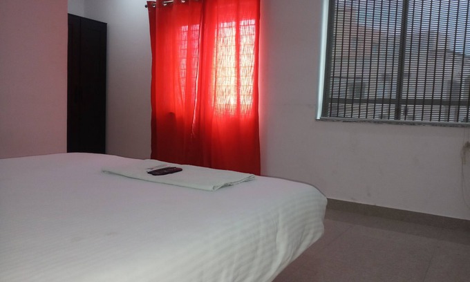 Kukatpally Housing Board Colony Hotel | PPH Living Mayukha Grand