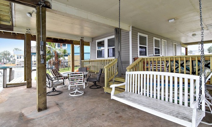 League City Cottage | Prager Bay View