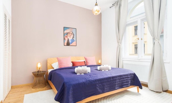 Vrsovice Apartment | Prague Days - Eclectic Apartment in Trendy Area