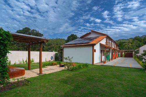 Estaleiro House | Praia do Estaleiro-BC, 2 vagas, Ar, Churras e Pet Friendly