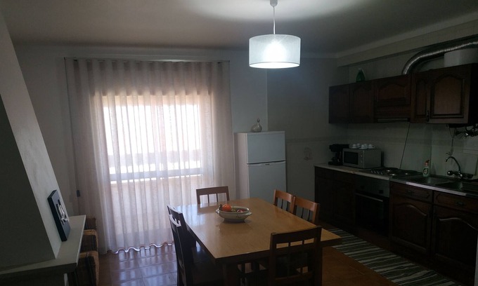 Pedrogao Apartment | Praia do Pedrogão, 2 bedroom apartment, overlooking the sea