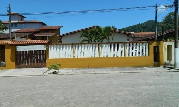 Praia Grande House | Praia Grande Ubatuba - beautiful house 5 rooms 3 apartments 100 m from the beach