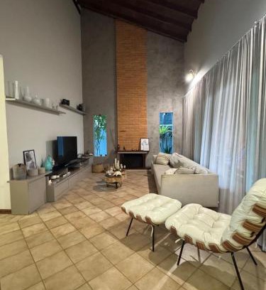 Bertioga House | Praia, piscina e Churrasco