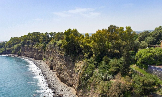 Archi House | Praiola double house on the sea