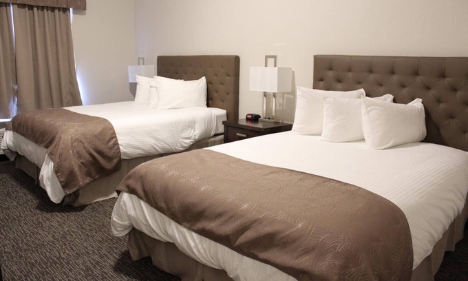 Macklin Hotel | Prairie Moon Inn & Suites Macklin