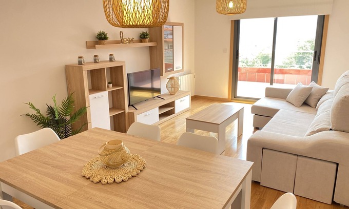 Laxe Apartment | PreaMar Spacious apartment with sunny terrace and open views