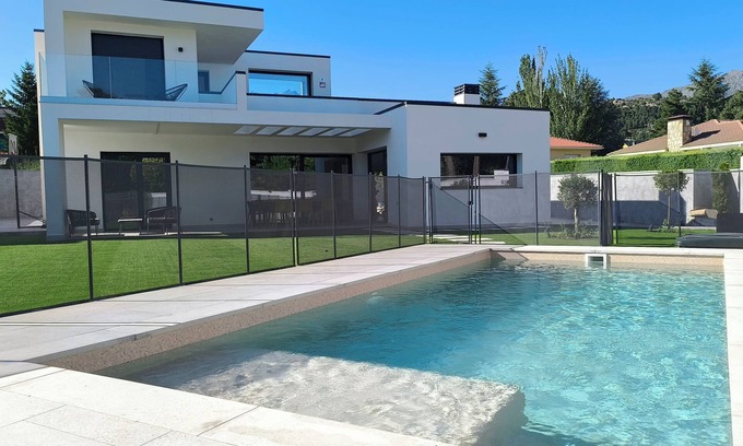 Becerril de la Sierra Villa | Precio Chalet Sierra Guadarrama Madrid