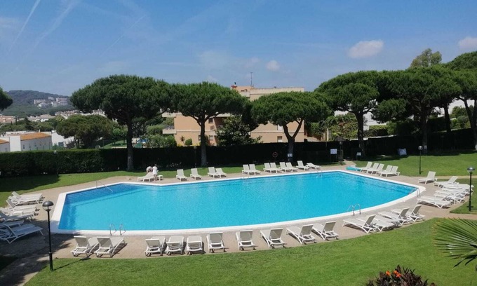 Calella de Palafrugell Apartment | Precioso Apartamento en Bonita Comunidad en Calella de Palafrugell