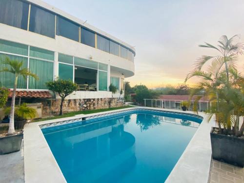 Tequesquitengo House | Preciosa suite en Tequesquitengo con acceso al lago