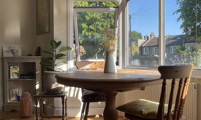 Whittington Apartment | Precioso Apartamento con Jardín en Barrio Tranquilo y Lleno de Vida en Londres