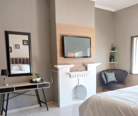 Zeerust Bed & Breakfast | Precious Estates Pearls