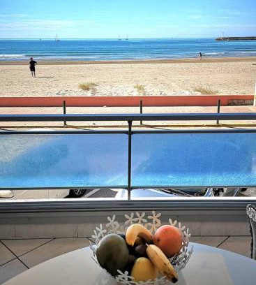 Palavas-les-Flots Apartment | Première ligne mer Appartement t2 cabine pour 4 personnes N123