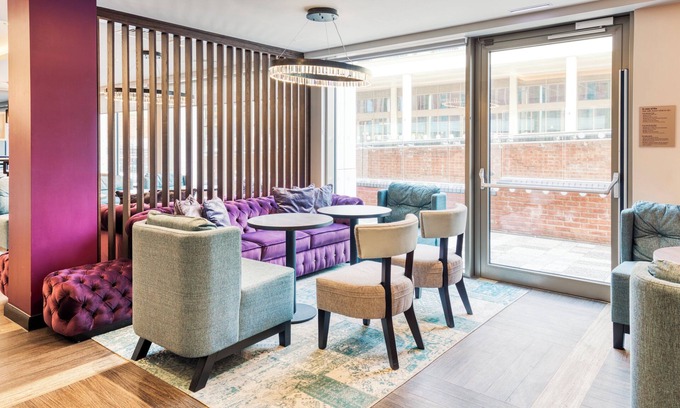 Banbury Hotel | Premier Inn Banbury Town Centre - Castle Quay