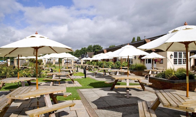 Bedford Hotel | Premier Inn Bedford - Priory Marina