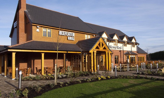 Burton on Trent Hotel | Premier Inn Burton On Trent Central