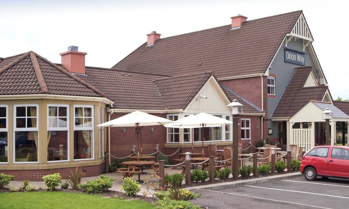 Glasgow Hotel | Premier Inn Glasgow - Cambuslang/M74 J2A